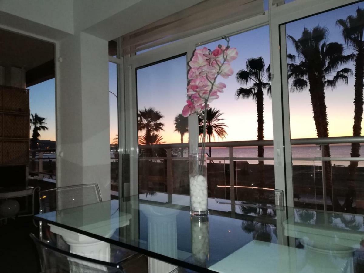Apartamento Lujo Frente Al Mar Centro De Málaga Extérieur photo
